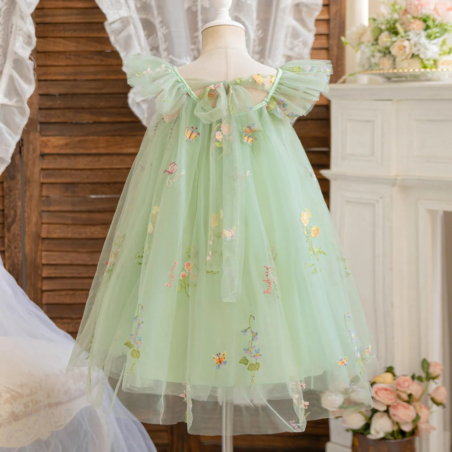 NNJXD Flower Girl's Wedding Dress Lace Sleeveless Tulle Summer Vintage Dresses