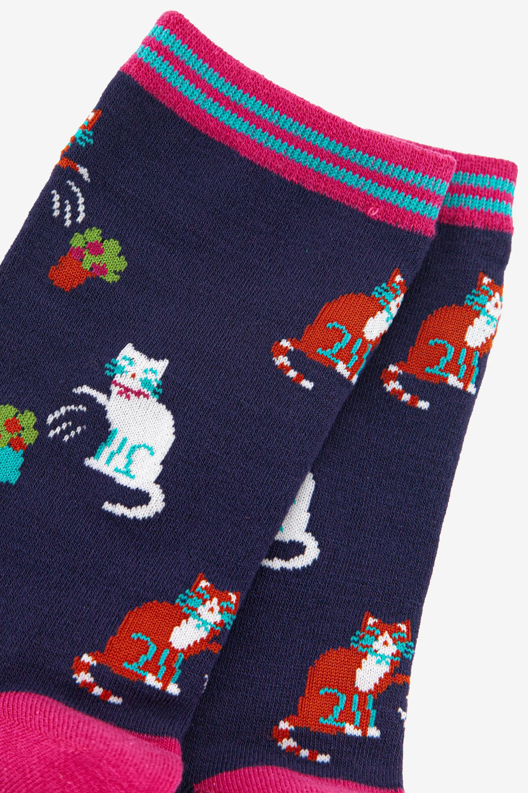 Women's Bamboo Socks - Navy Blue/Fuchsia, Cats